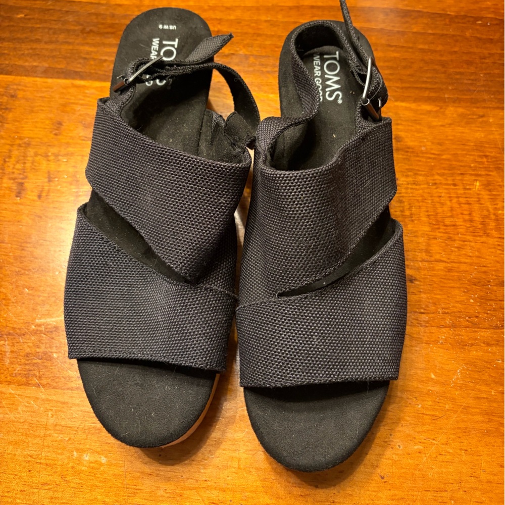 TOMS Black Crisscross Sandals